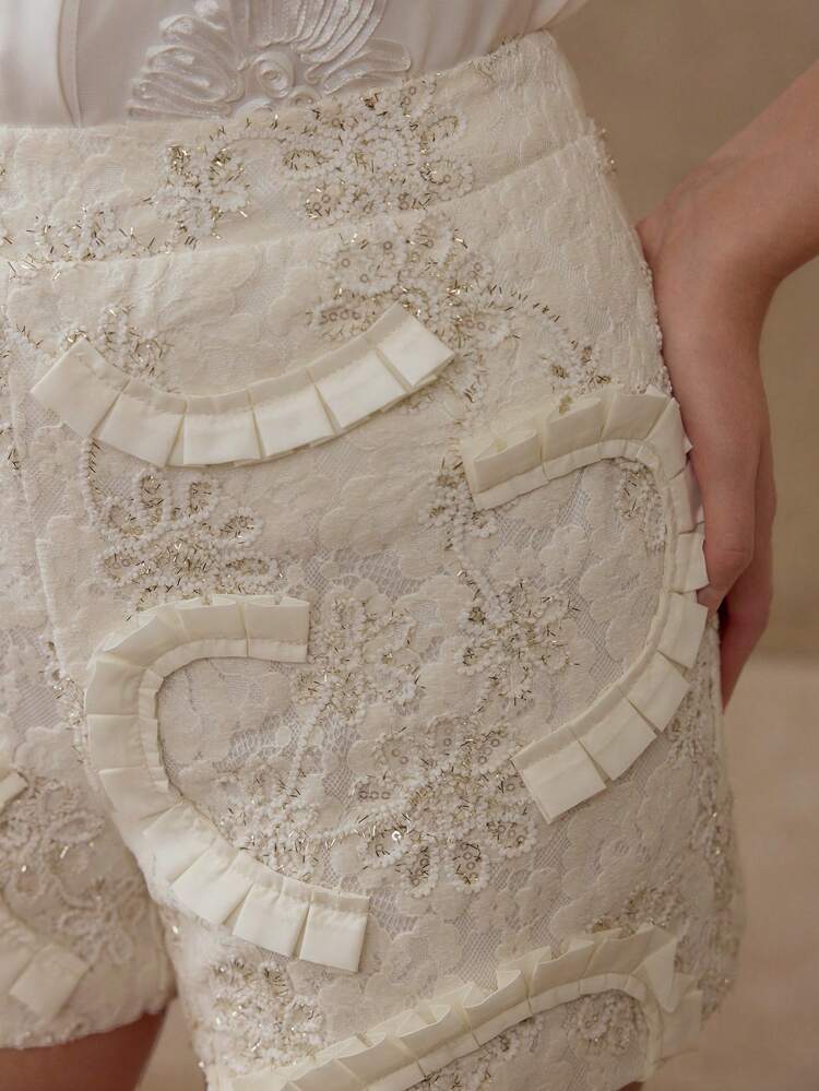 LACE HEART PATTERN SHORTS