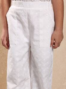 SUMWON Mädchen Sommer Lochstickerei Zweiteiler mit Peplum ärmelloser Bluse und weiter Hose, Urlaubsoutfit für Strand, Party im Frühling - Weiss - Übersicht 7