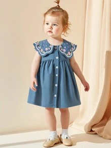 SHEIN Playful Pals 女婴幼儿优雅时尚刺绣彼得潘领无袖 A 字裙，适合春夏季外出、拍照、聚会、旅行或日常穿着 - 藍色 - 查看 8