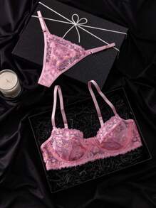 PetitDoll 2件套雏菊蕾丝透视钢圈性感文胸和丁字裤内衣套装女士 - 粉色 - 查看 1