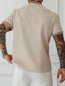 Manfinity Homme Men's Striped And Graphic Print Half Zip Casual Short Sleeve Polo Shirt - Apricot - View 2