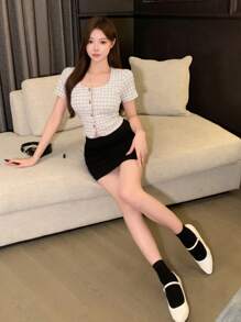 DAZY 宴会归乡格子方领短袖女式衬衫简约时尚休闲日常短款上衣女 - 杏色 - 查看 2