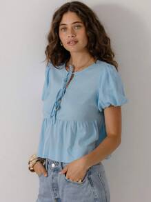 Aralina Schickes Sommer-Urlaubs-Ausgeh-Oberteil mit Puffärmeln, Schleife und geschichtetem Peplum-Bauernhemdsaum