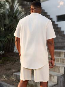 Manfinity RSRT Plus Size Men's Casual Shirt & Shorts Set, Minimalist & Stylish For Daily Wear