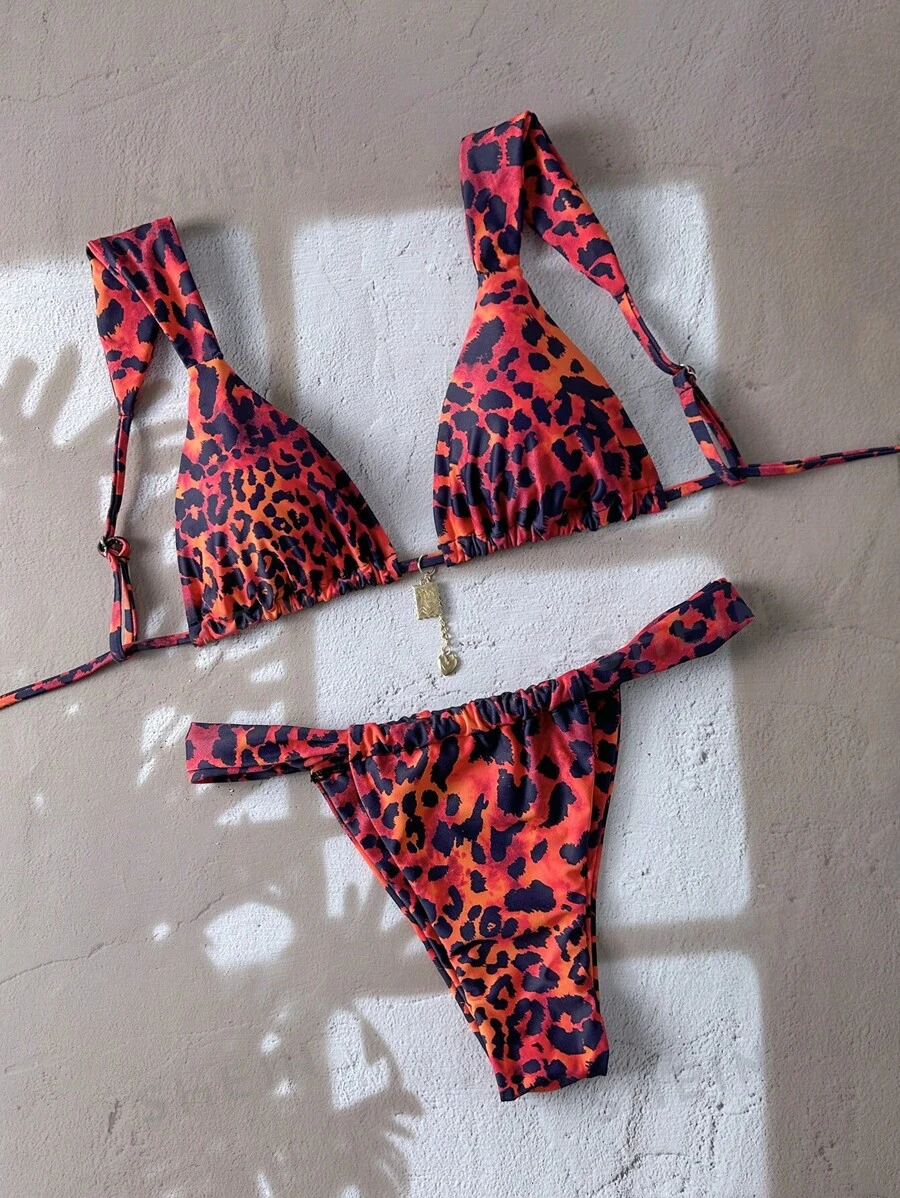 SHEIN Swim Conjunto de traje de baño para mujer Springbreak 2025, Bottom de bikini tipo tanga con estampado floral aleatorio - Multicolor - Ver 1