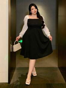 Dazy Plus Robe mi-mollet près du corps à manches évasées, col carré et blocs de couleurs, robe à manches longues pour le printemps/automne en grande taille