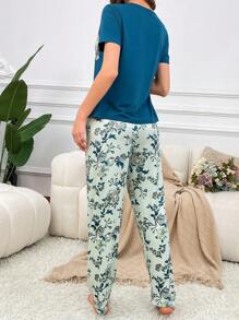 Crew Neck Short Sleeve Pocket Tee And Printed Pants Pajama Set