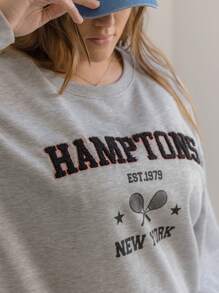 Aralina Sudadera de cuello redondo de manga larga con diseño gráfico de felpa gris talla grande Hamptons Tennis Curve