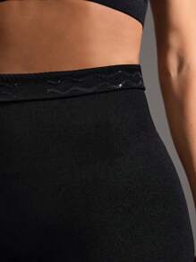 Easithlete Plus Size Women's Seamless Black Workout Leggings - Black - View 4