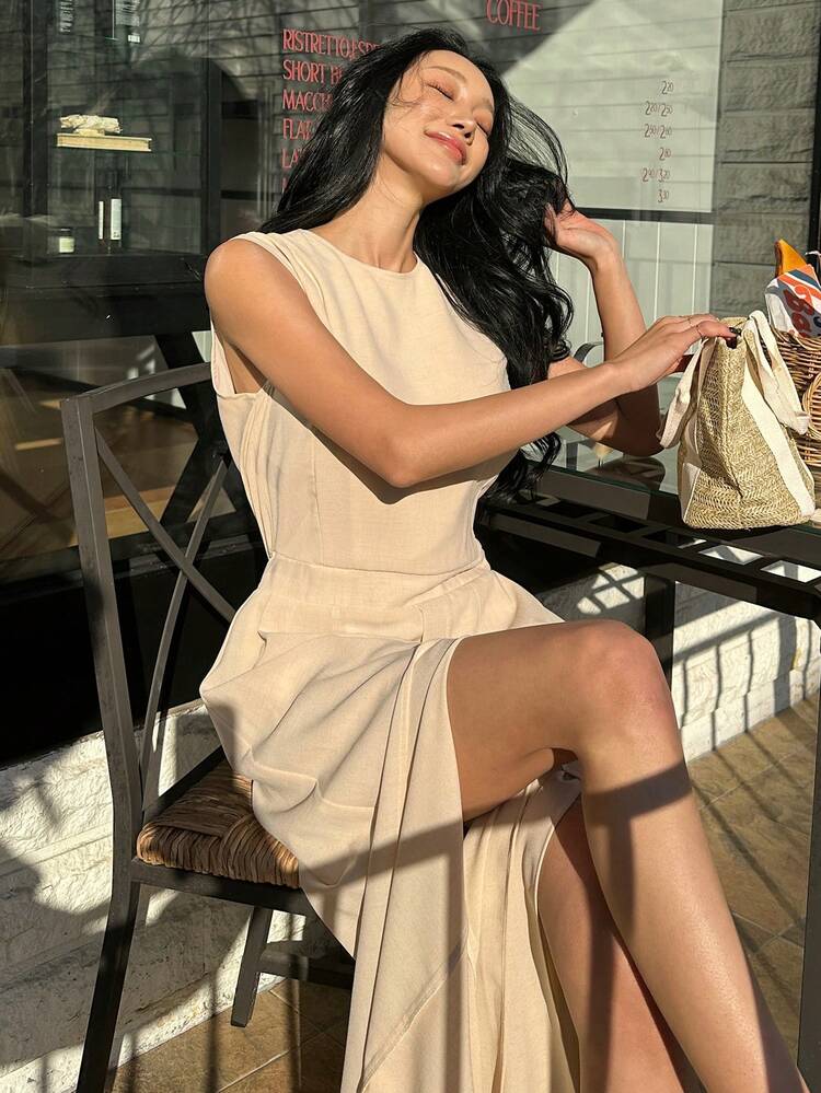 Macacão Feminino Solto de Cor Sólida com Fenda Alta