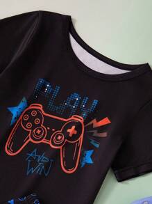 SHEIN 2 件男童夜光电子游戏全身印花睡衣套装，简约时尚短袖上衣和短裤，舒适家居服（1 套单独出售）