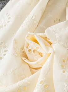 DreamSkyne 大码女式波西米亚风孔眼刺绣收腰 V 领短袖度假连衣裙，适合夏季 - 杏色 - 查看 4