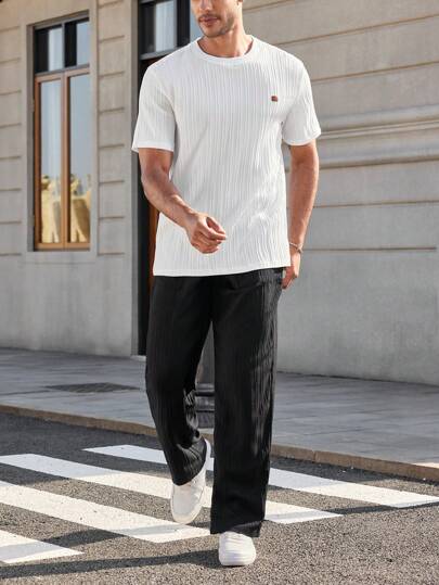 Manfinity Homme 男士休闲圆领短袖上衣和裤子套装，男士休闲服饰，男士旅行日常通勤度假 INS 套装风格，舒适宽松，非常适合情侣聚会，是送给丈夫、男朋友、女朋友或爸爸的贴心礼物，适合户外旅行，有多件套可供选择，非常适合婚礼派对，漂亮的 INS 百搭派对单品，春夏聚会必备单品，融合成熟、稳重、睿智的时尚风格，特别适合中青年成功人士。，舒适的服装