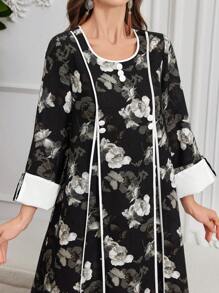 Al Najma V 领亚麻印花前条纹喇叭袖宽下摆阿拉伯连衣裙，端庄 - 彩色 - 查看 3