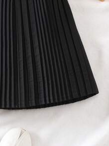 女孩休闲百搭褶皱迷你裙，适合上学、通勤、运动、度假、夏季、旅行