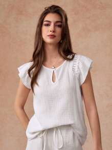 Écloséra Blusa Branca 100% Algodão com Gola Redonda, Manga Curta e Acabamento de Renda, Corte H, Casual para Mulheres - Branco - Visão 7