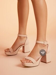 SHUZIA 宽版女式踝带方头粗跟灰褐色凉鞋 - 大码时尚、舒适且百搭 - 米色 - 查看 2