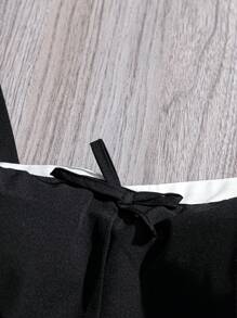 GlowEve CURVE Plus Size Fashionable Elegant Black & White Color Block Bow Front Fitted Camisole Tank Top For Summer - Black and White - View 5
