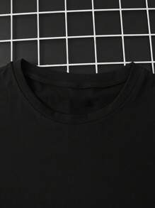 Manfinity LEGND Áo thun nam tay ngắn đơn giản thời trang cỡ lớn, mặc hàng ngày - màu đen - Xem 5