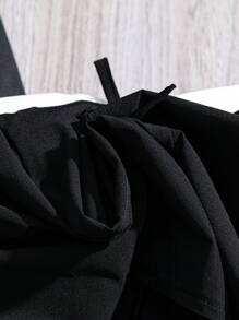 GlowEve CURVE Plus Size Fashionable Elegant Black & White Color Block Bow Front Fitted Camisole Tank Top For Summer - Black and White - View 6