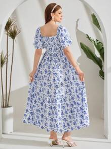 SHEIN Vestido de maternidad con estampado de pequeñas flores, manga corta y dobladillo con volantes - Azul y blanco - Ver 2