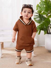 SHEIN Leap Crew 2pcs Baby Boy Casual Comfy Knitted Fabric Textured Splice Hoodie Top And Elastic Waist Shorts Set - Brown - View 9