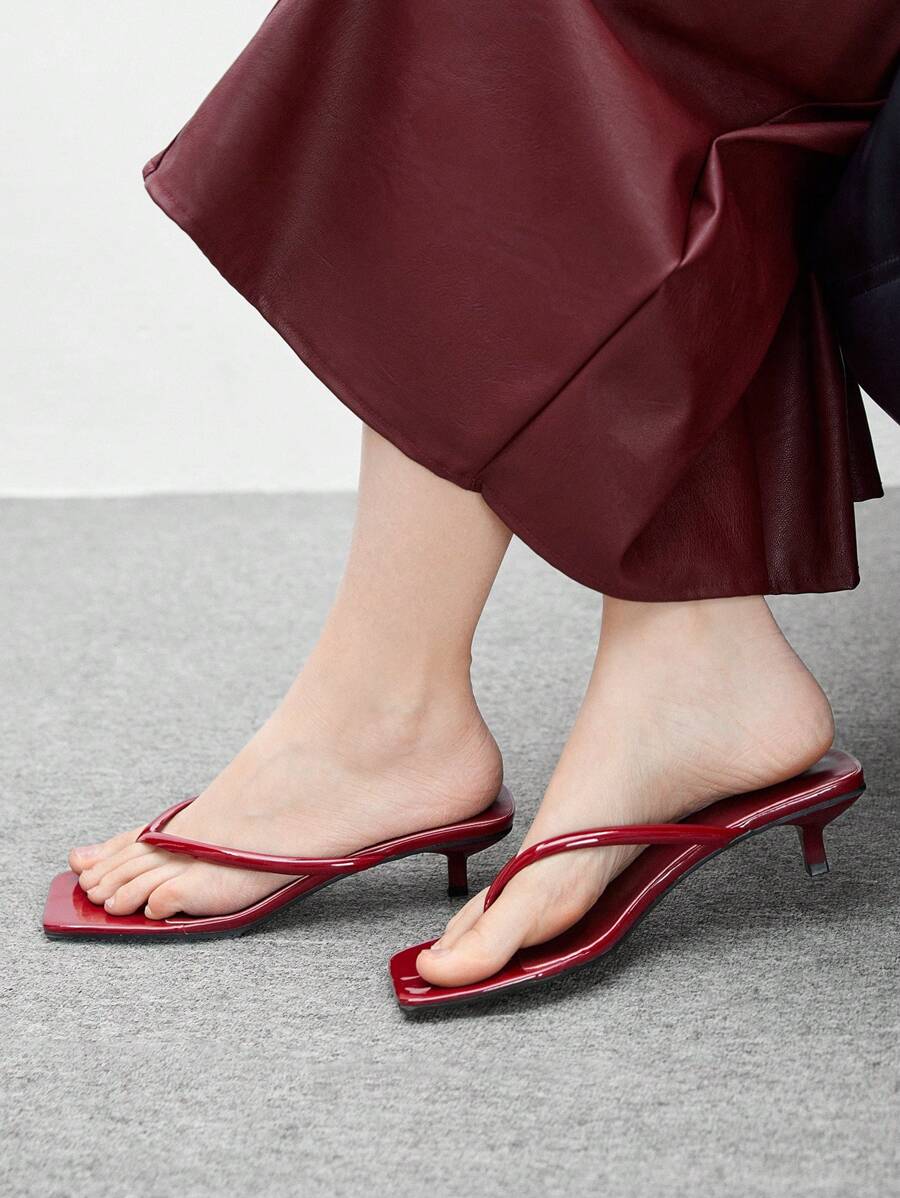 CUCCOO BIZCHIC Giày sandal đế thấp mũi vuông bằng da bóng màu đỏ tía thoải mái, thời trang khi đi làm, hẹn hò, tiệc tùng, ngày lễ - Màu Đỏ Sâu - Xem 1