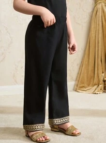 SHEIN Young Girl Black Straight Long Trousers With Woven Tape Trim, Suitable For School, Home Activities Or Outings With Friends - Black - View 5