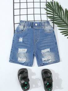 年轻男孩宽松直筒破洞牛仔短裤，浅蓝色洗水牛仔裤街头装，百搭夏装