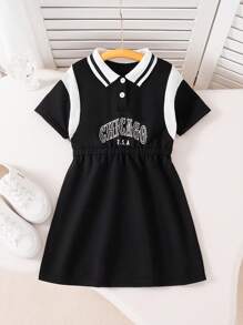 SHEIN Vestido casual de verano para niñas pequeñas con estilo colegial vintage, bloqueo de color, estampado de letras y cintura ceñida