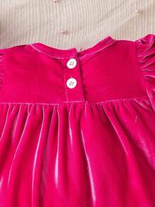 SHEIN Valentine's Day Baby Girl Bodysuit, Big Bow Velvet Partywear For Toddler Girl Short-Sleeved One-Piece Clothing With A Round Collar And Bowknot Bubble Design Comfortable To Wear, Oneise, Fashionable, Lively, Cute And A Must-Have For Daily Wear And .