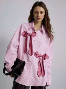 Aveloria Modichic Camisa de mujer con escote de corbata y rayas, estilo holgado y tipo novio, con adorno de lazo, para otoño/invierno, camisas lindas y divertidas