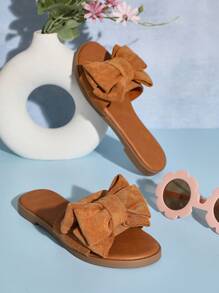 Mini mi 畅销女孩大蝴蝶结装饰露趾平底绒面棕褐色拖鞋 - 优雅、时尚、舒适