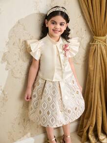 Set de 2 piezas: Blusa con mangas de capa y decoración floral 3D y falda evasé para niña joven