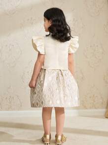 Set de 2 piezas: Blusa con mangas de capa y decoración floral 3D y falda evasé para niña joven