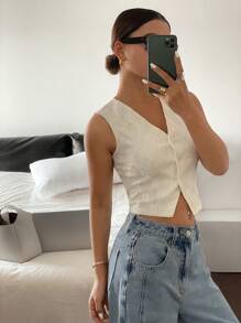 Siren Gaze Women's Casual Pure White Embroidered Double Breasted Sleeveless Tank Top, Old Money Style Cute Summer Top, For Going Out