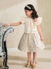 Set de 2 piezas: Blusa con mangas de capa y decoración floral 3D y falda evasé para niña joven