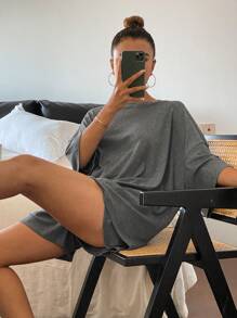 Livesso Minimalist Comfortable Ribbed Knit Fabric Loose T-Shirt & Shorts 2 Pieces Pajama Set For Women - Dark Grey - View 3