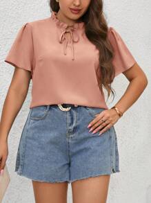 SHEIN Clasi Blusa de manga abullonada con cuello anudado de unicolor para tallas grandes, de estilo casual de verano