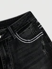 ROMWE Grunge Punk Y2K 复古爆炸口袋交叉翅膀刺绣修身喇叭低腰牛仔裤（女款） - 黑色 - 查看 3