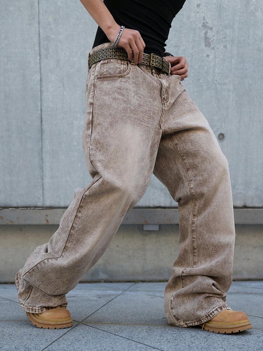 Manfinity Hypemode Men's Loose Fit Pocket Flared Straight Leg Jeans - Coffee Brown - View 1