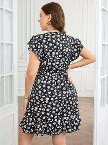 SHEIN Clasi Váy dài đến đầu gối họa tiết hoa nhỏ xinh xắn tay bèo nhún mùa hè cỡ lớn cho nữ, Váy nghỉ dưỡng cho nữ, Váy mùa hè cho nữ, Váy đi chơi cho nữ, Lễ hội, Tiền cũ, Kỳ nghỉ xuân, Váy ngày Thánh Patrick, Váy lễ Phục sinh cho nữ, Váy dự tiệc cưới cho nữ, Váy mùa hè, Váy tốt nghiệp, Váy sinh nhật cho nữ, Váy hoa nhỏ xinh, Váy bồng bềnh, Váy nghỉ xuân cho nữ, Váy thanh lịch, Váy dễ thương cho nữ, Váy đi biển, Trang phục ngày lễ Boho - màu đen - Xem 2