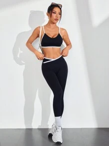 Easithlete Seamless Women 2pcs/Set Color Block Sports Outfit, Cami Top And Leggings Athletic Set - Black and White - View 4