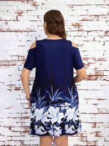 SHEIN LUNE Plus Size Women's Floral Print Off Shoulder Short Sleeve Dress, Resort Style Summer Dress For Women Elegant Resort Wear Women Boho/Bohemian, Festival Wear, Holiday Dress, Outdoor Daily Wear Essential Sundress Holiday Wear Women - Black - View 2