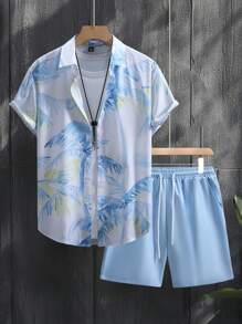 Manfinity RSRT Men Beach Outfits Tropical Print Shirt & Drawstring Waist Shorts Tropical Shirt Beach Shirts For Men Men Vacation Men Shirt Co Ords Vacation Clothes For Men Men Resort Wear - Baby Blue - View 3