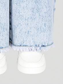 SHEIN Explorewe Young Girls' Light Blue Elastic Waist Ripped Distressed Raw Hem Simple Casual Loose Wide Leg Washed Denim Jeans, School, Campus, College - Light Wash - View 5