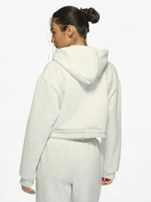 MISSGUIDED Sudadera con capucha y cremallera recortada y sobredimensionada, de estilo atlético casual, con capucha con cordón y bolsillo canguro, prenda esencial de ropa urbana para otoño e invierno