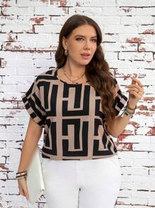 SHEIN LUNE Plus Size Women Geometric Print Short Sleeve Shirt Summer Outfits For Women Shirts Women Commute Minimalist Old Money Blouset,Romantic And Elegant, Summer Tops  Classy Tops For Women  Blouses For Women Summer Outing Blouses Commuting Shirt Summer Tops Casual Tops Women'S Shirt Women'S  Blouses