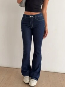SHEIN EZwear Jeans ajustados con pierna acampanada de mezclilla azul elástica para mujer