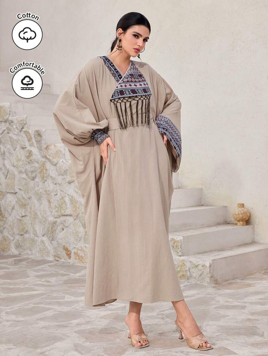 Al Najma Vestido de manga larga, estilo árabe modesto, con parches de unicolor y decoración con flecos para mujer - Albaricoque - Ver 1